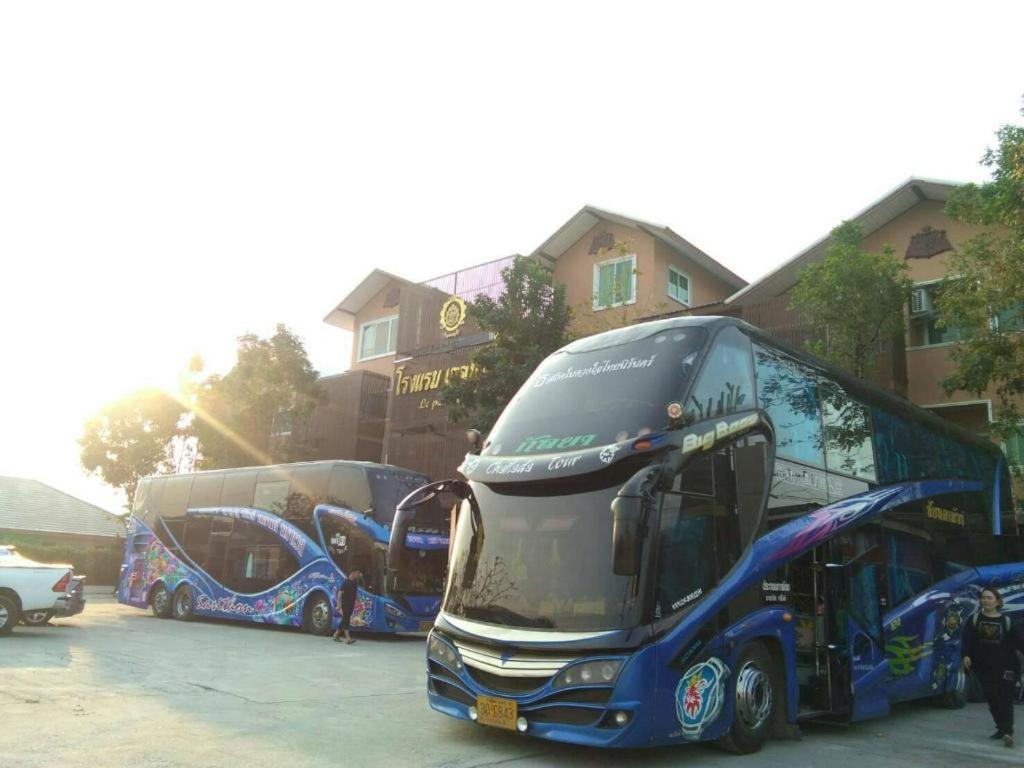 פיטסנולוק Le Parc Wangnang Hotel מראה חיצוני תמונה