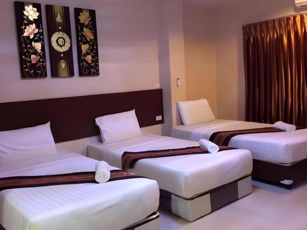פיטסנולוק Le Parc Wangnang Hotel מראה חיצוני תמונה