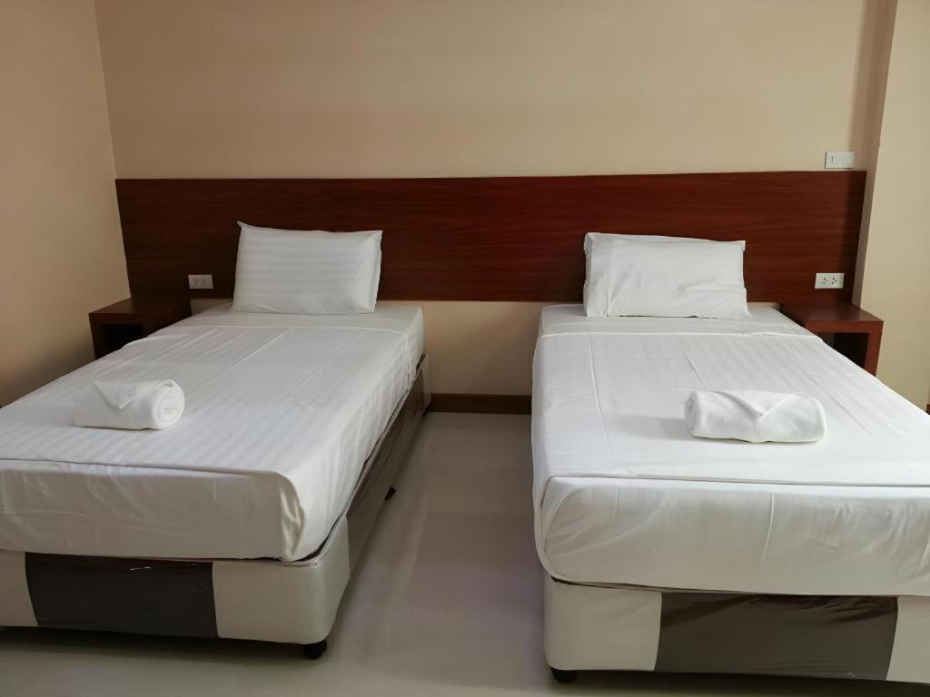 פיטסנולוק Le Parc Wangnang Hotel מראה חיצוני תמונה