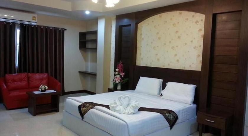 פיטסנולוק Le Parc Wangnang Hotel מראה חיצוני תמונה