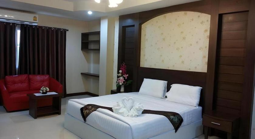 פיטסנולוק Le Parc Wangnang Hotel מראה חיצוני תמונה
